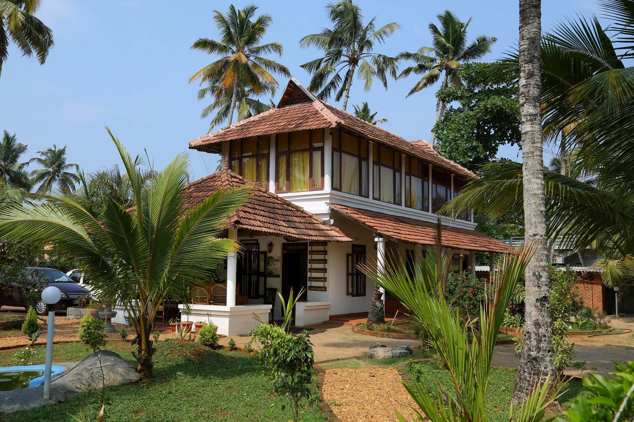 Pozhiyoram Ayurveda Beach Resort Alappuzha Εξωτερικό φωτογραφία