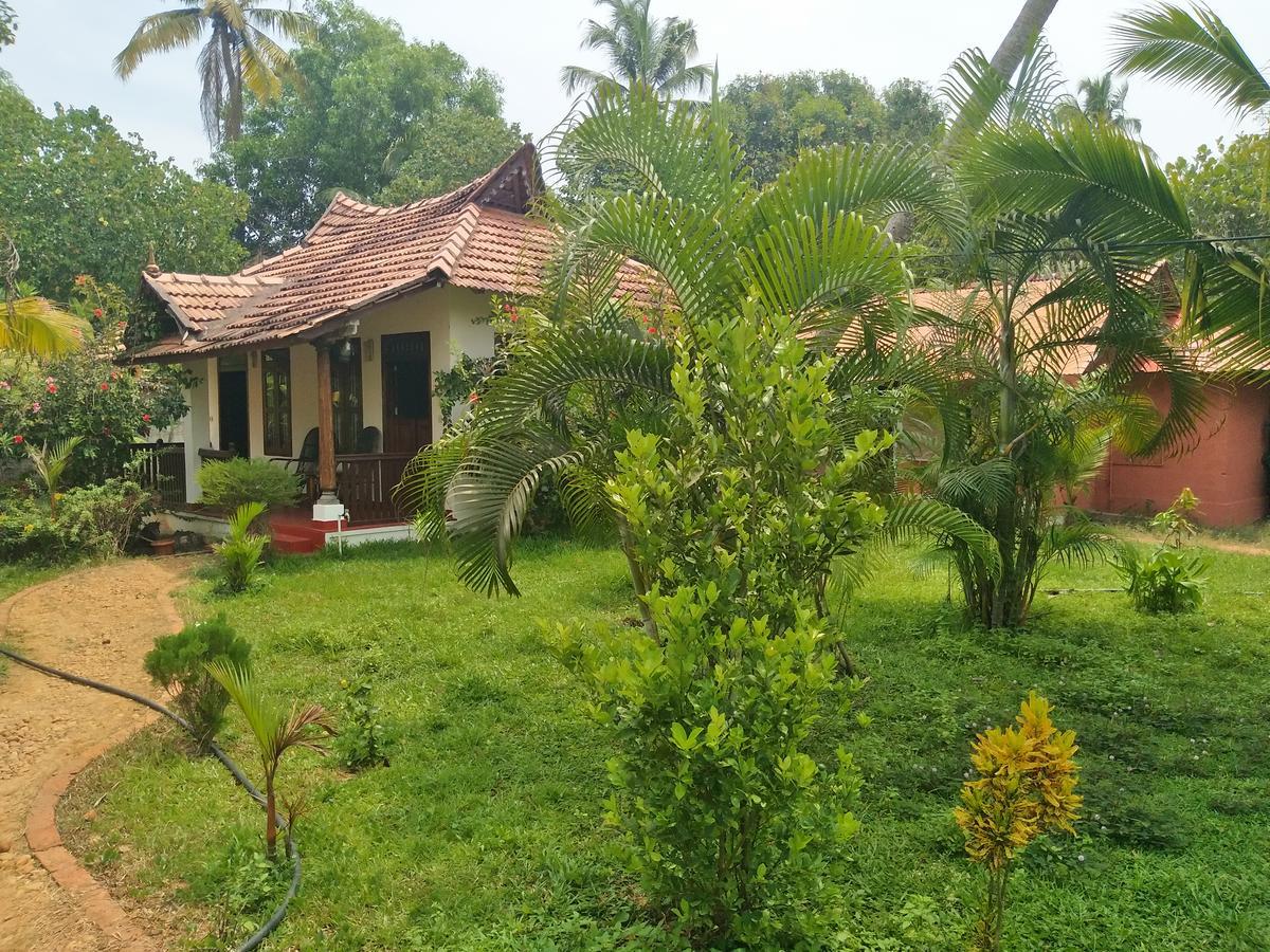 Pozhiyoram Ayurveda Beach Resort Alappuzha Εξωτερικό φωτογραφία