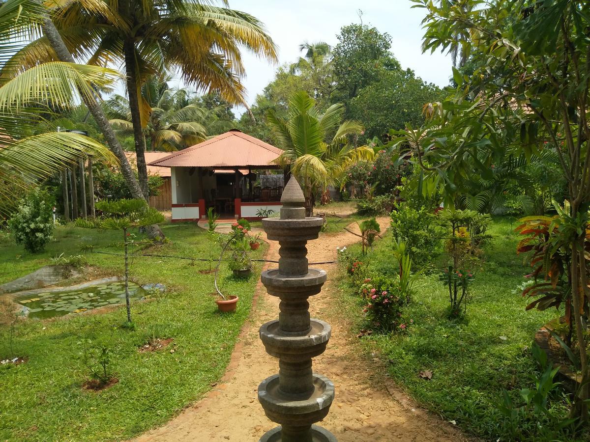 Pozhiyoram Ayurveda Beach Resort Alappuzha Εξωτερικό φωτογραφία