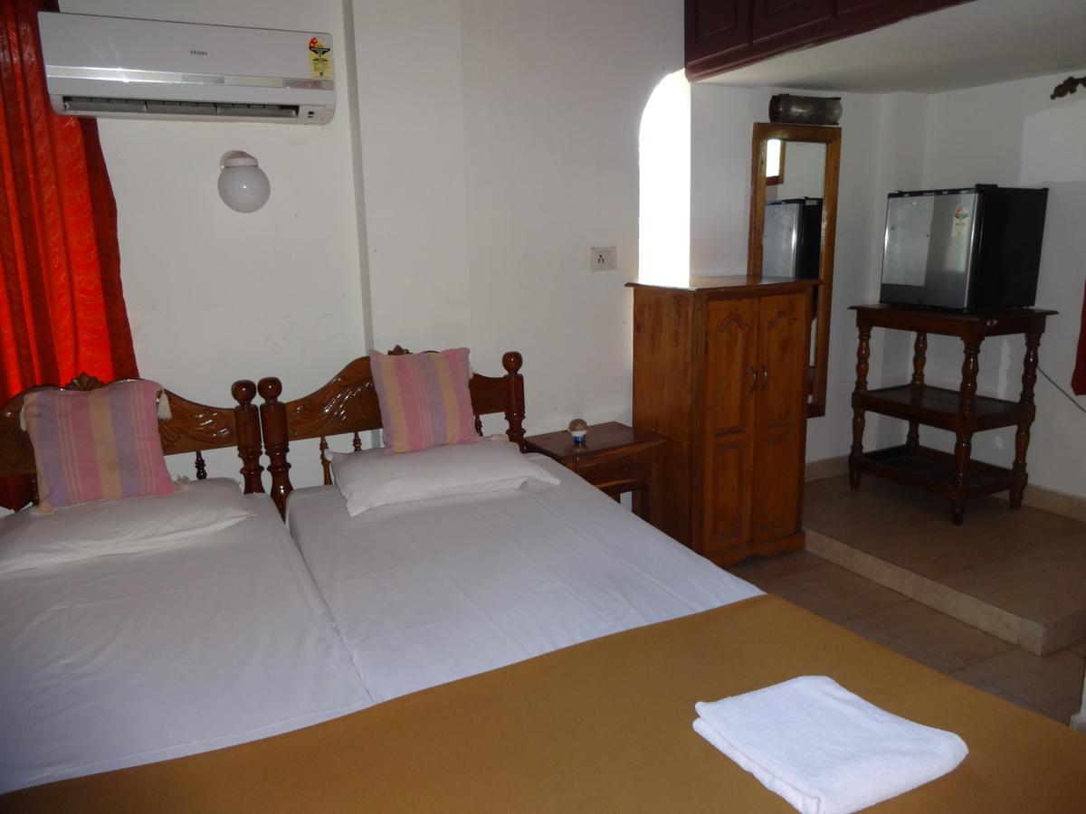 Pozhiyoram Ayurveda Beach Resort Alappuzha Εξωτερικό φωτογραφία