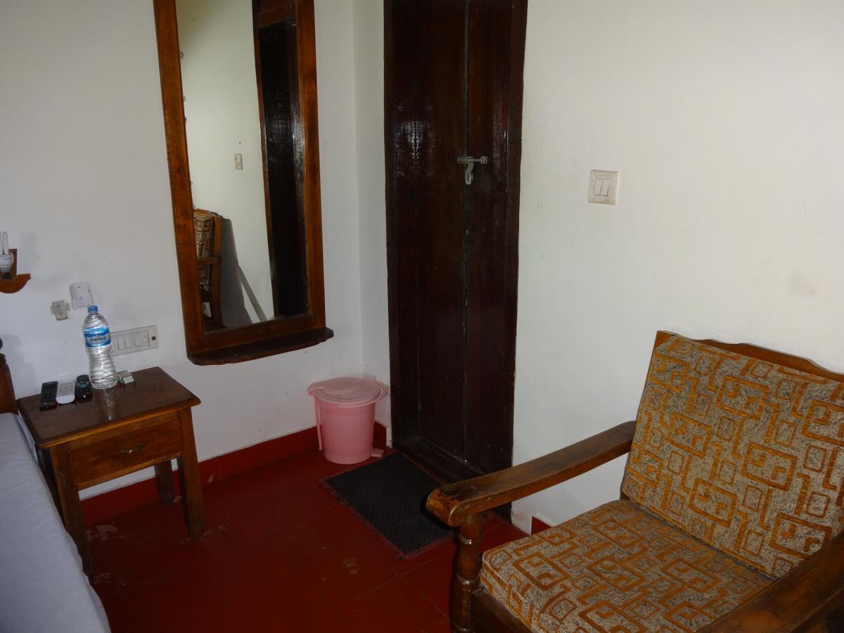 Pozhiyoram Ayurveda Beach Resort Alappuzha Εξωτερικό φωτογραφία