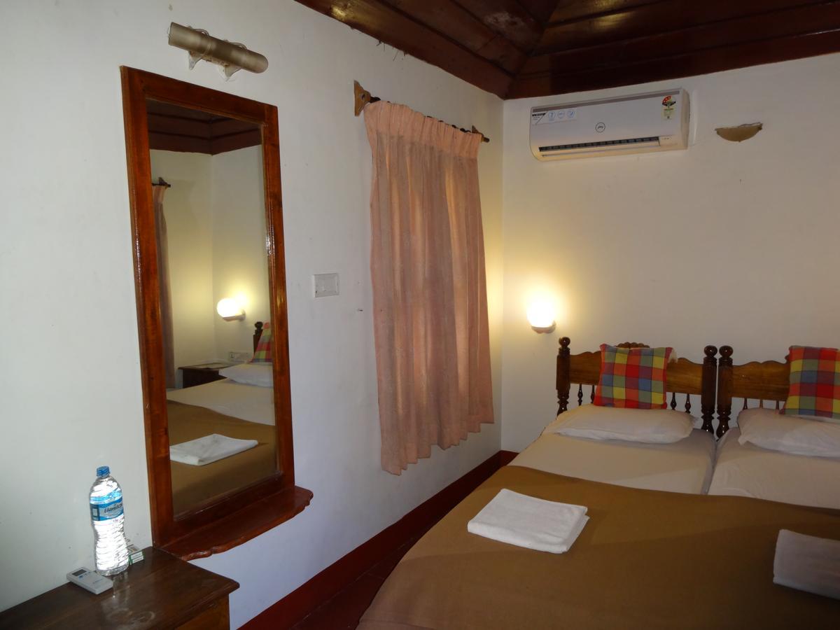 Pozhiyoram Ayurveda Beach Resort Alappuzha Εξωτερικό φωτογραφία